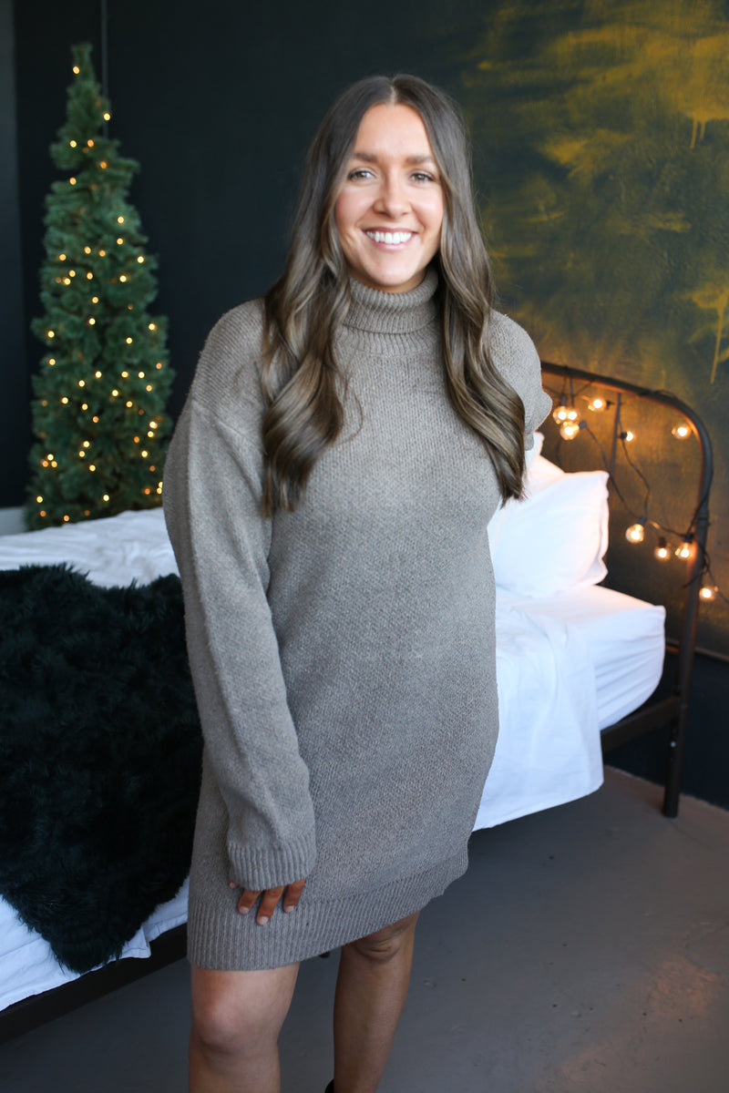 Happy Fallidays Sweater Dress – Style and Sway